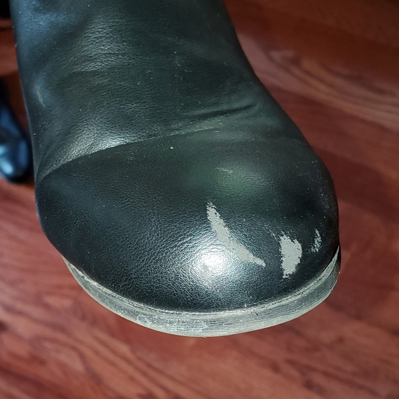 CUTE black ankle boots, flat heel size 11 - Picture 9 of 9